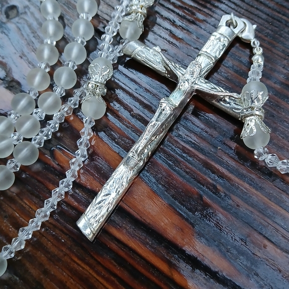 Glass Beaded Rosary - Picture 3 of 5